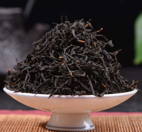 Zheng Shan Xiao Zhong, must (punane) tee, 2025,  50g